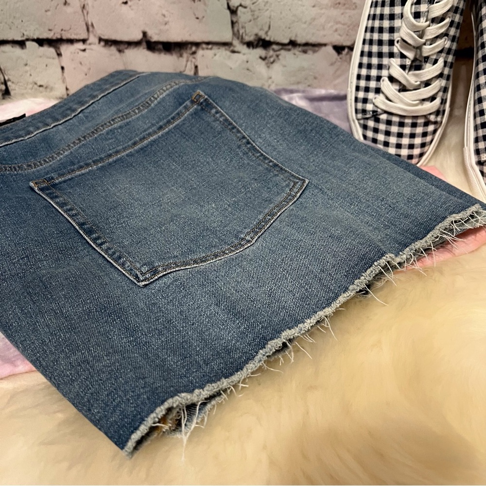 OLD NAVY OG STRAIGHT HIGH WAIST JEAN SHORTS PLUS SZ 24W - Picture 11 of 11